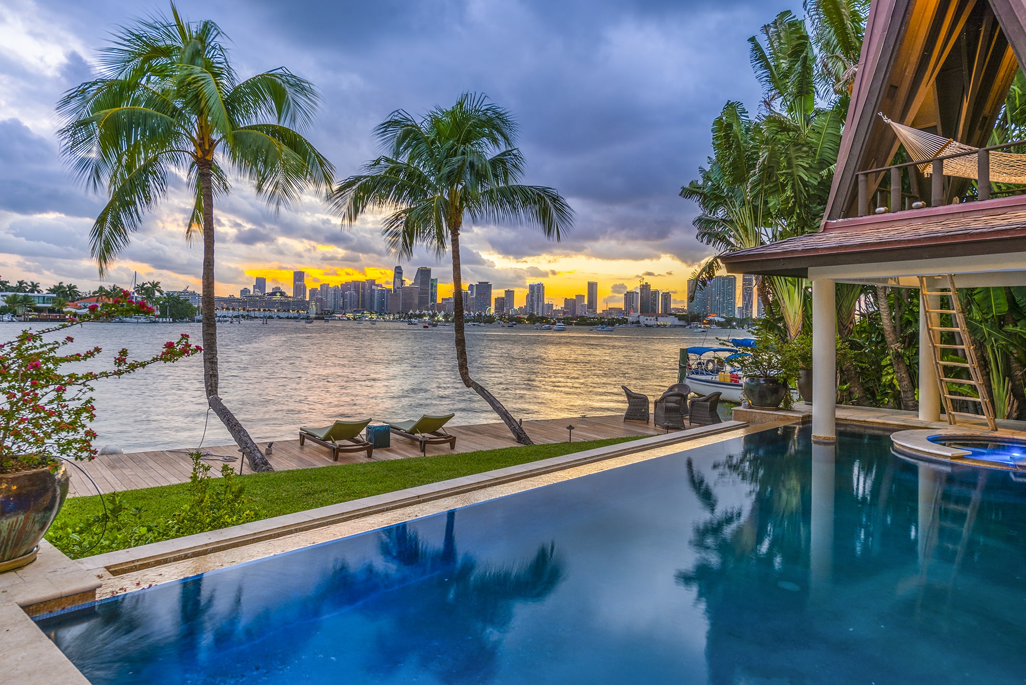 Miami luxury rental with pool