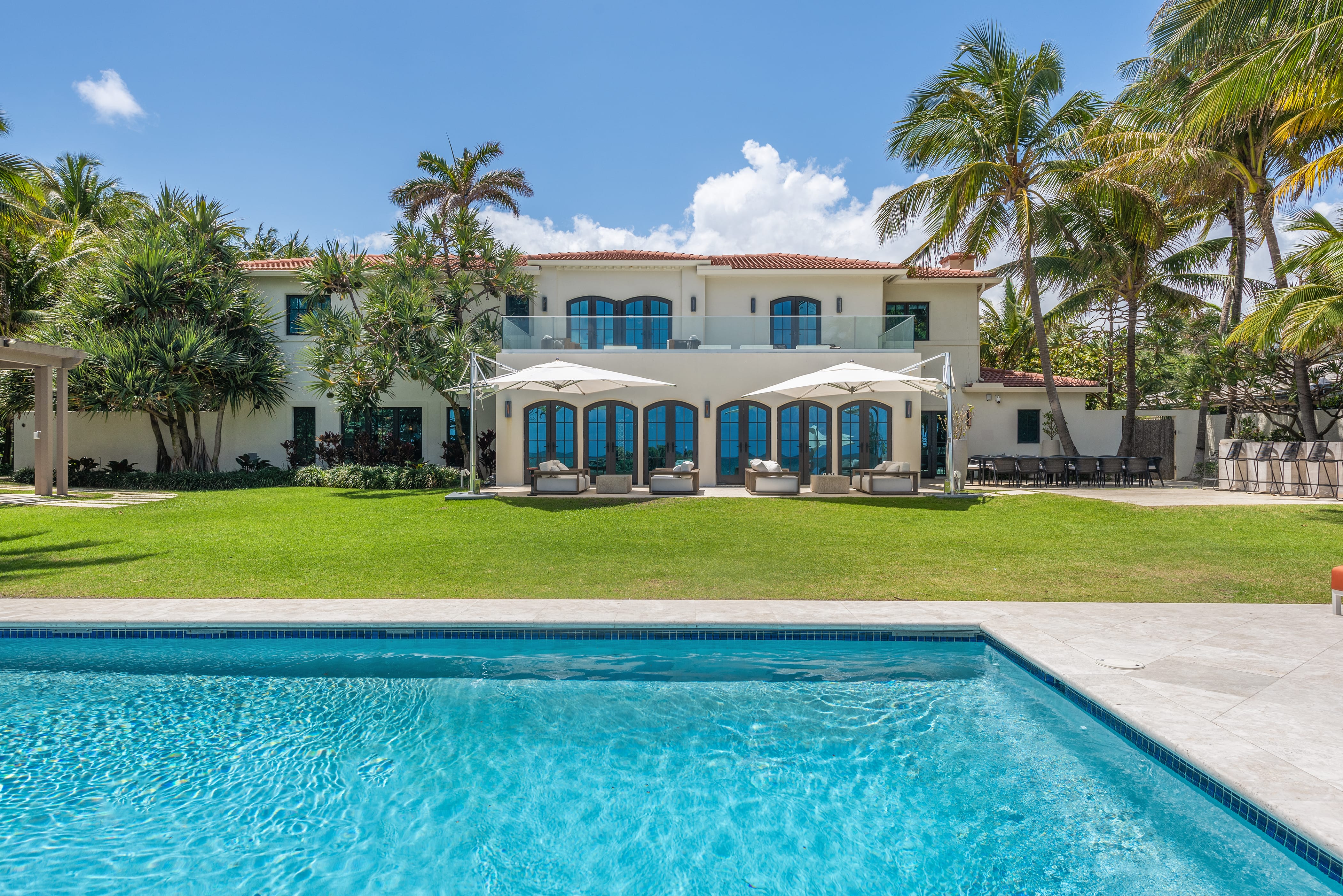 Miami luxury rental with pool