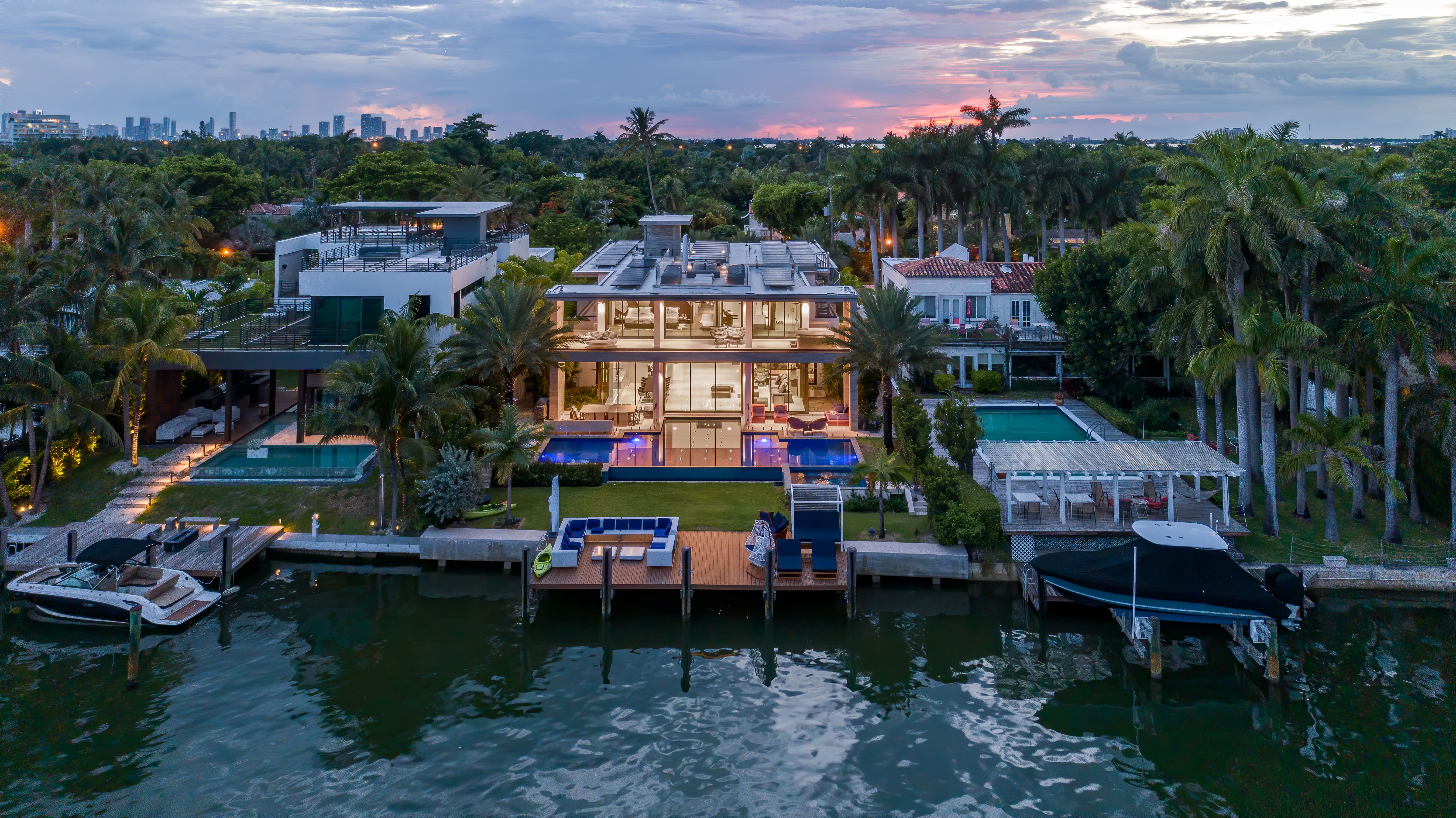 Miami luxury rental with pool